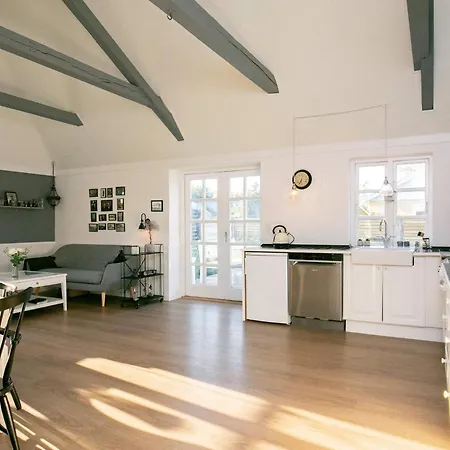 Idyllic Retreat In *