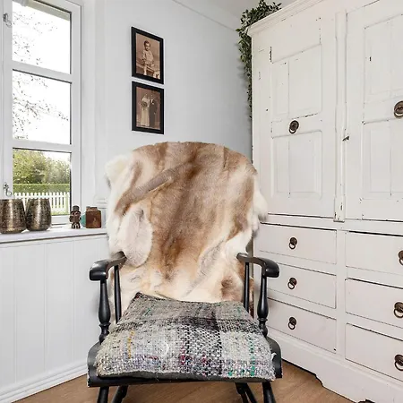 Idyllic Retreat In Feriehus *