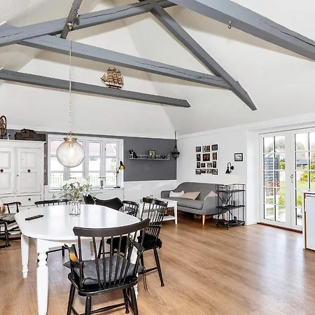 Idyllic Retreat In *