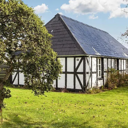 Idyllic Retreat In