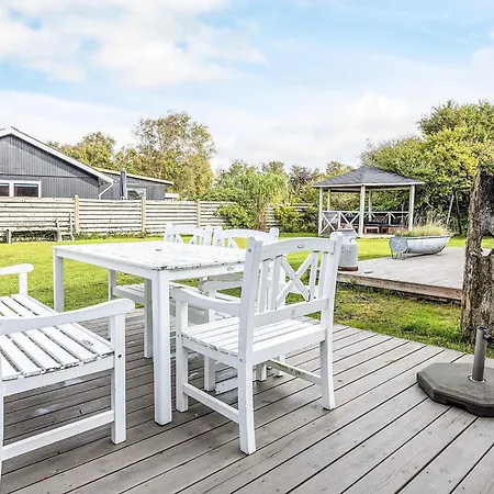 Idyllic Retreat In Ålbæk