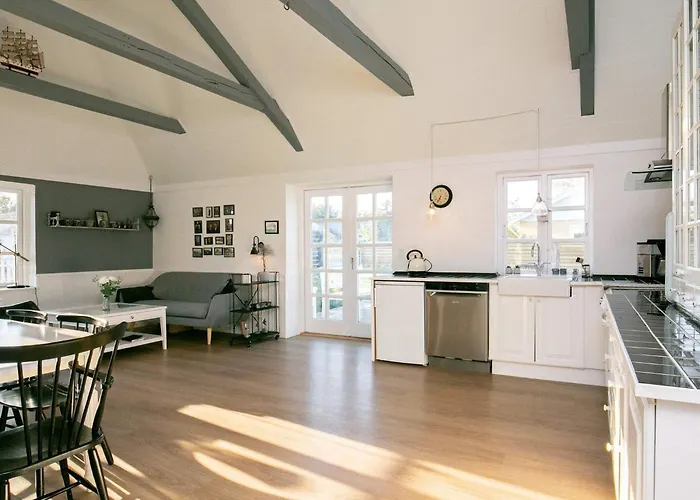 Idyllic Retreat In *