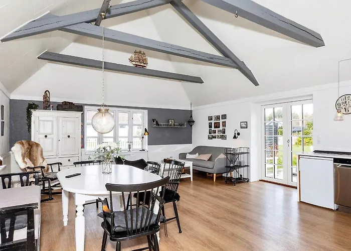 Idyllic Retreat In *