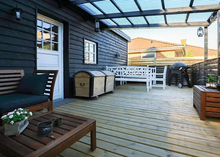 Idyllic Retreat In * Ålbæk