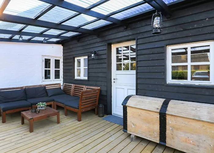 Idyllic Retreat In * Ålbæk